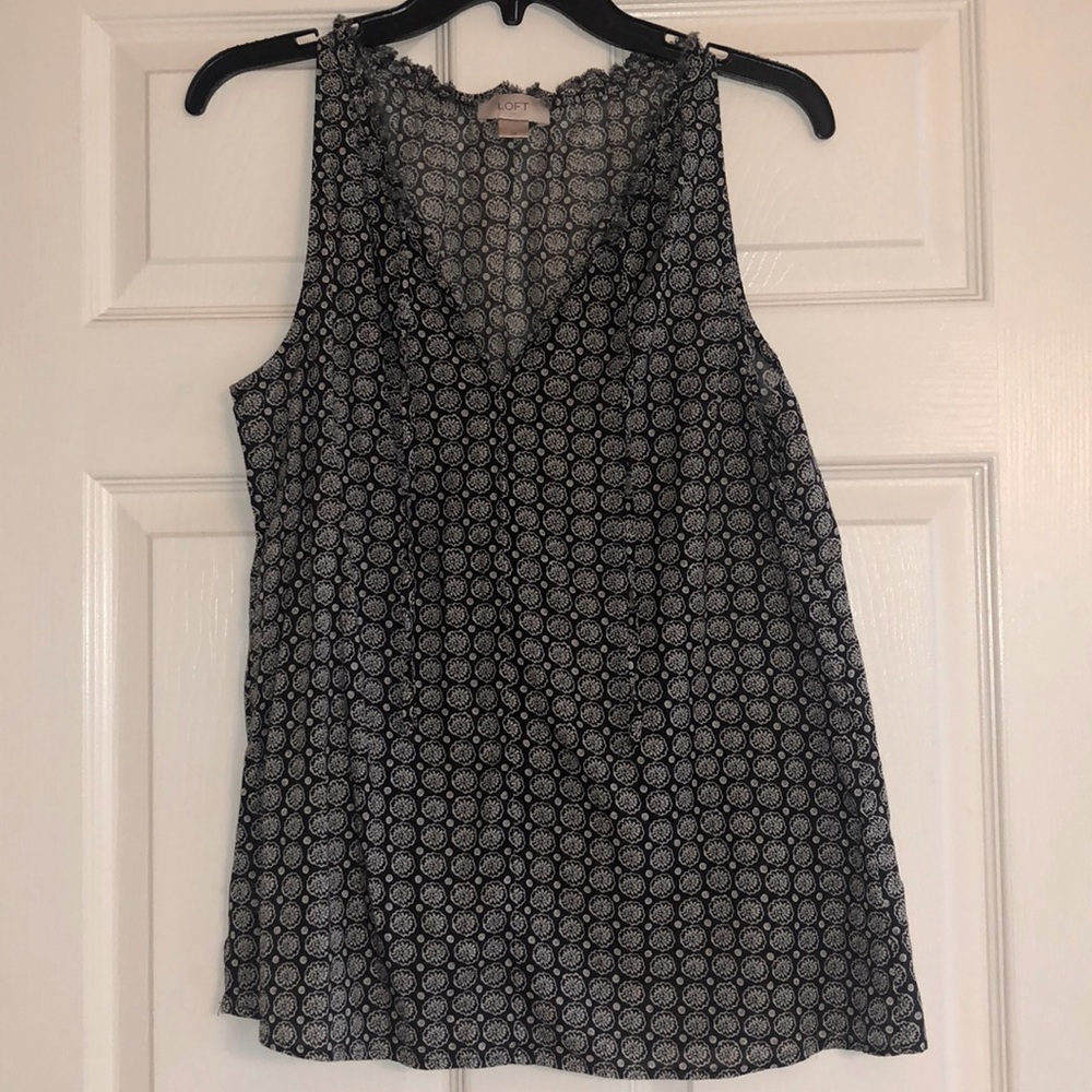 Ann Taylor LOFT Black and White Patterned Top Summer